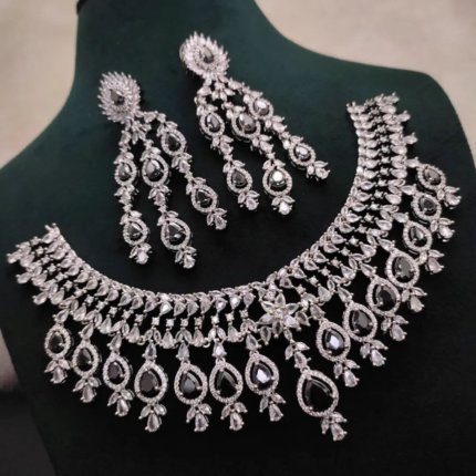 Vintage Crystal Drop Necklace Set